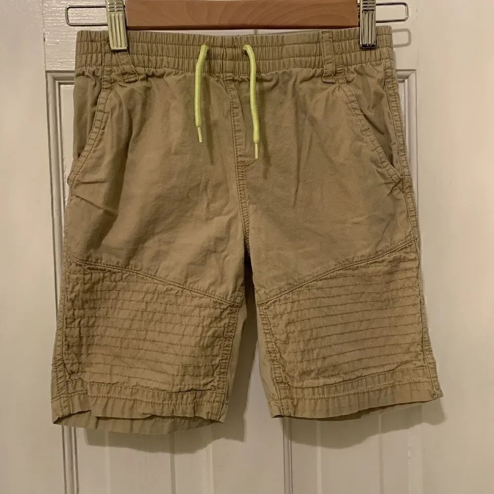 DKNY Boys Shorts Tan Beige Pockets Drawstring 100% Cotton Casual Small
